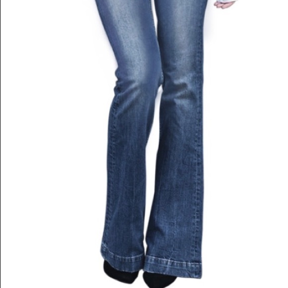 Bell Bottom Jeans. NWOT - Picture 2 of 6